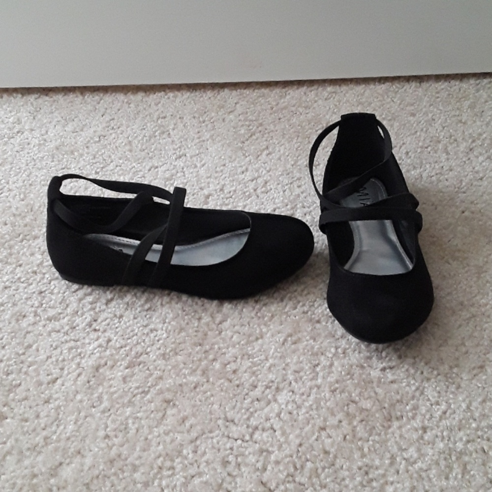 Girls flats